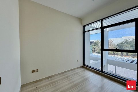 Řadový dům v Dubai, SAE 3 ložnice, 150 m² Č.: 687555 - fotografie 13