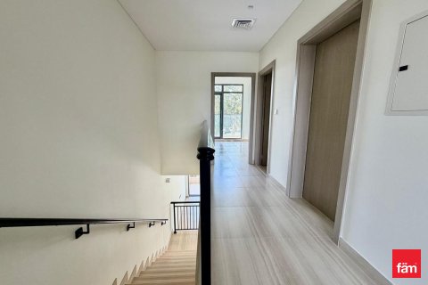 Řadový dům v Dubai, SAE 3 ložnice, 150 m² Č.: 687555 - fotografie 16