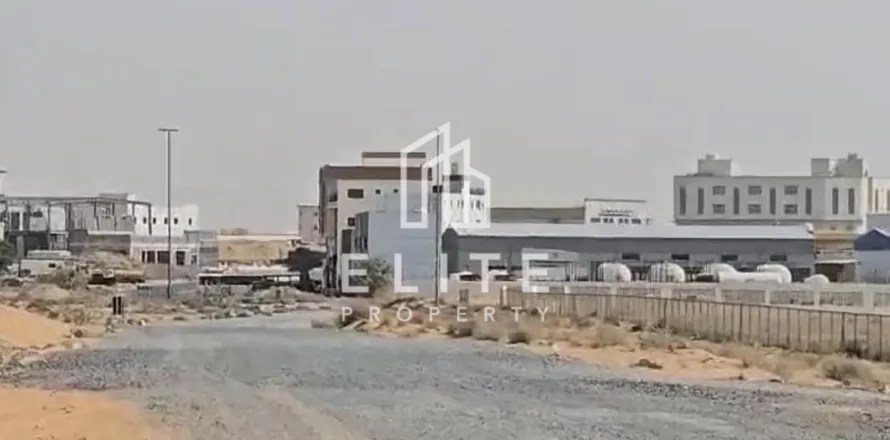 Земельна ділянка в Умм-эль-Кайвайн, ОАЕ № 638618