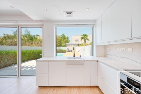 Townhouse in The Springs, Dubai, UAE 2 bedrooms, 153 sq.m. № 638068 - photo 22