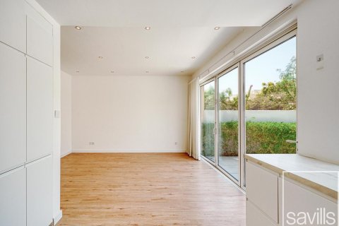 Városi lakóépület itt: The Springs, Dubai, EAE, 2 hálószoba, 153 m², azonosító: 638068 - fénykép 15