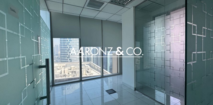 Kancelarija u Business Bay, Dubai, UAE 177 m2 Br. 680091