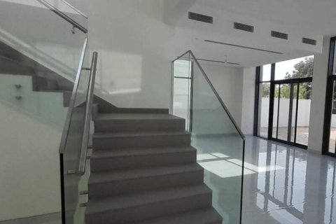 Villa til salgs i Al Furjan, Dubai, Emiratene 4 soverom, 570 kvm Nr. 703089 - Foto 7
