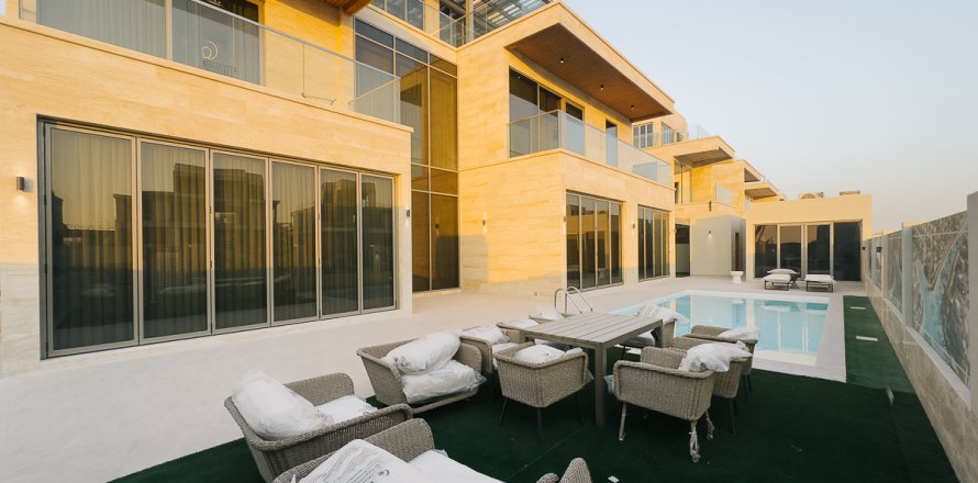 Villa Dubaijā, AAE 7 istabas, 960 m2 Nr. 712697