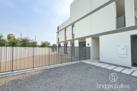 Villa zur Miete in Dubai, VAE 4 Schlafzimmer, 279.5 m2 Nr. 670027 - Foto 24