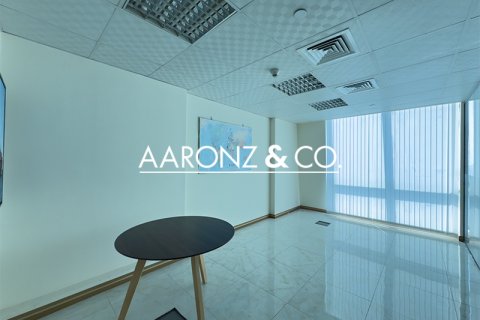 Jumeirah Lake Towers, Dubai, BAE’de kiralık office 60.9 m&sup2; No 641887 - fotoğraf 3