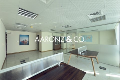 Jumeirah Lake Towers, Dubai, BAE’de kiralık office 60.9 m&sup2; No 641887 - fotoğraf 11