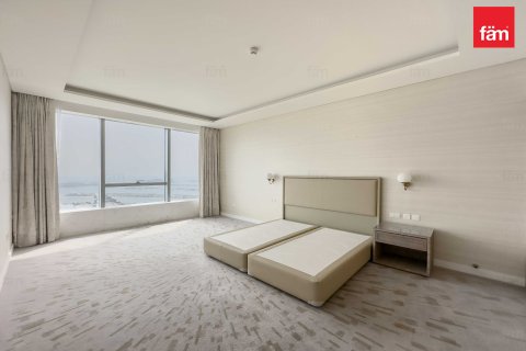 Apartment in Palm Jumeirah, Dubai, UAE 47.1 sq.m. № 629366 - photo 7