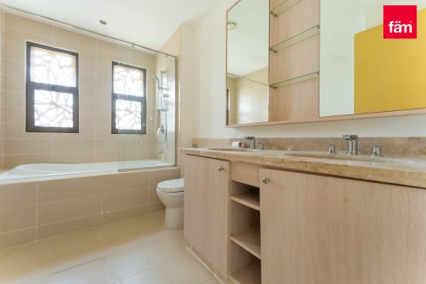 Villa sa Reem, Dubai, UAE 3 silid-tulugan, 266.9 sq.m. № 638253 - larawan 21