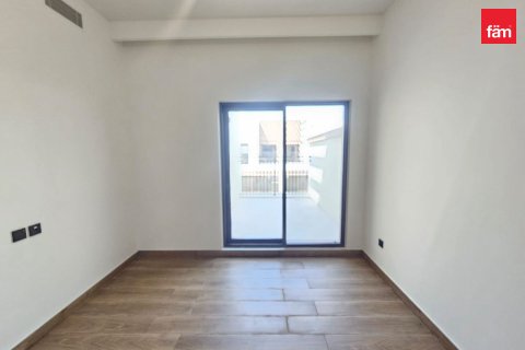 Dubai, UAE의 임대용 타운하우스 침실 4개, 144제곱미터 번호 765999 - 사진 9