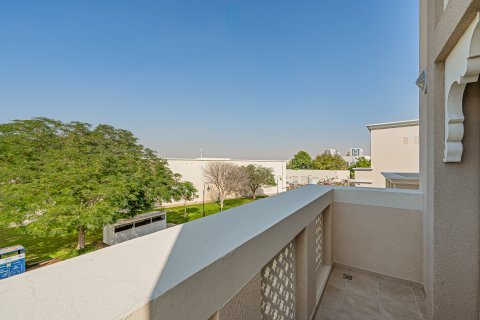 Villa in Dubai Silicon Oasis, UAE 5 bedrooms, 451.6 sq.m. № 750473 - photo 11