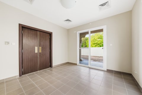 Villa in Dubai Silicon Oasis, UAE 5 bedrooms, 451.6 sq.m. № 750473 - photo 8