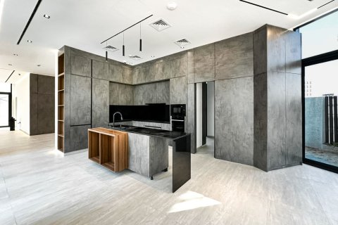 Villa en alquiler en Dubai, EAU 5 dormitorios, 488.48 m2 № 750475 - foto 12