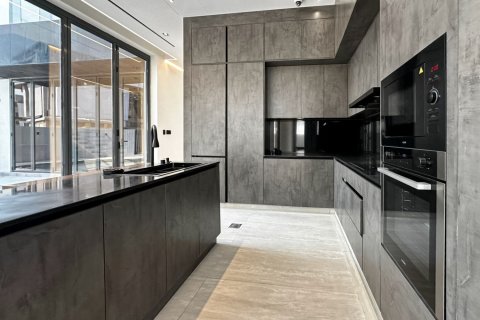 Villa en alquiler en Dubai, EAU 5 dormitorios, 488.48 m2 № 750475 - foto 14