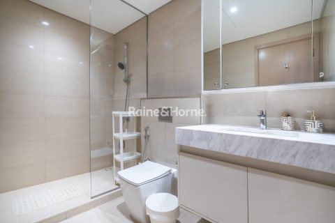 Apartemen di Downtown Dubai (Downtown Burj Dubai), UEA 2 kamar tidur, 96.2 m2 nomor 707590 - foto 14