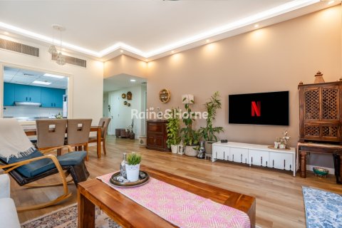Byt v Motor City, Dubai, SAE 3 ložnice, 187.7 m² Č.: 707594