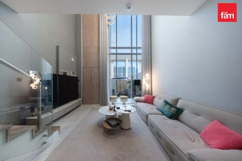 Dubai, UAE의 판매용 타운하우스 침실 1개, 68.5제곱미터 번호 695340 - 사진 2