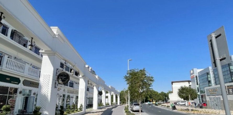 Dyqan në Arjan, Dubai, Emiratet e Bashkuara Arabe 132.7 m2. № 721343