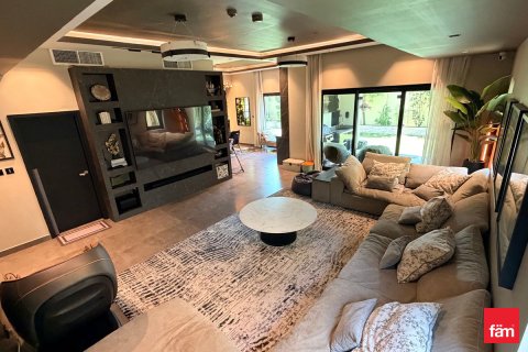 Villa para venda em Dubai, EAU 4 quartos, 410.4 m2 № 721345 - foto 1