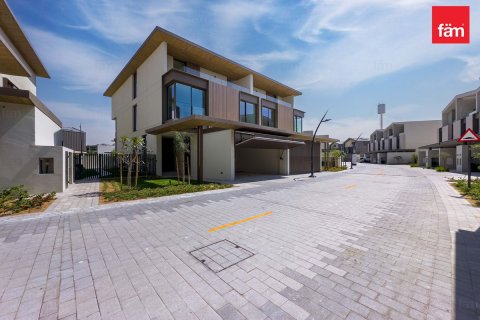 Villa para venda em Dubai, EAU 3 quartos, 333 m2 № 721341 - foto 1