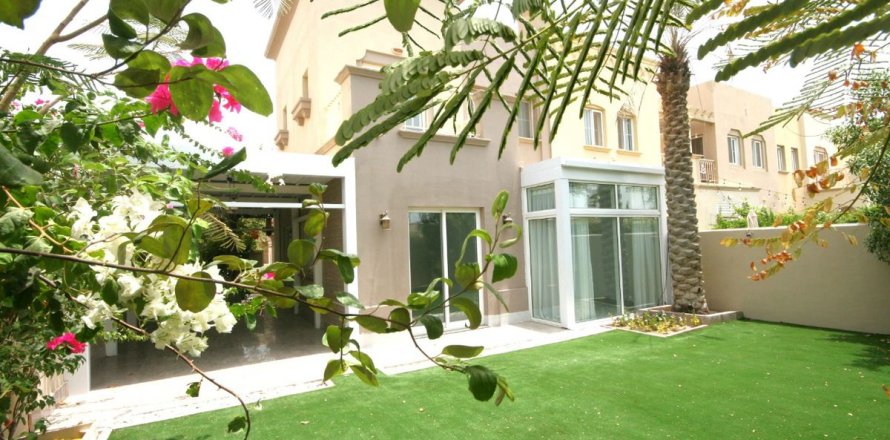 Huvila Dubai, Arabiemiraatit 2 makuuhuonetta, 252.5 m2 № 721346