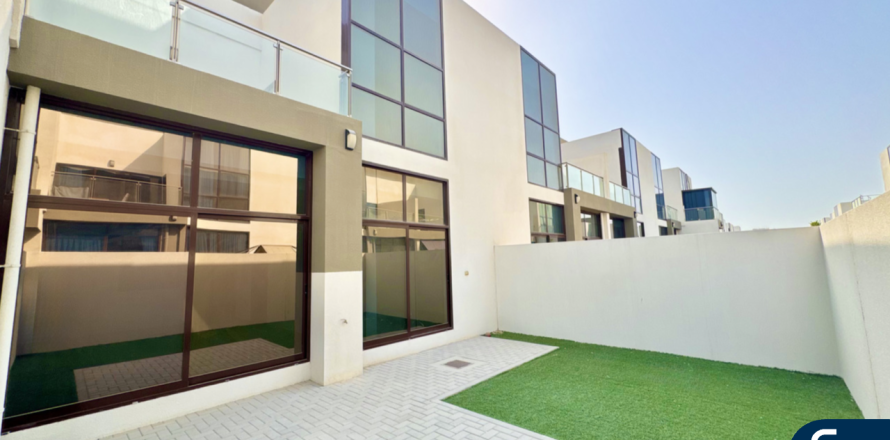 Townhouse în Mohammed Bin Rashid City, Dubai, EAU 4 dormitoare, 252 mp.  №666379