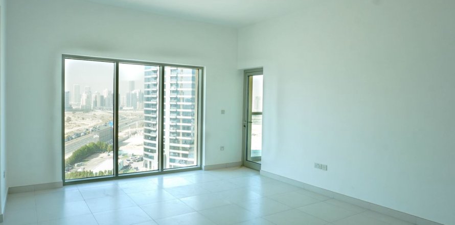 Lakás itt: Motor City, Dubai, EAE, 2 hálószoba, 111.6 m², azonosító: 689350