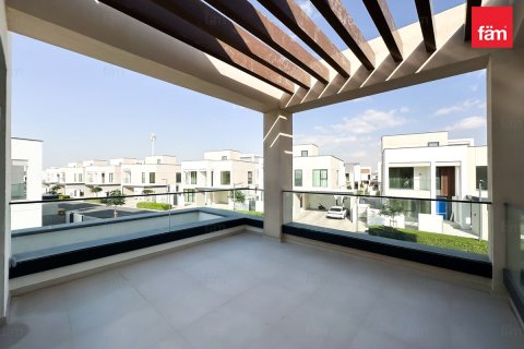 Villa para arrendamento em Dubai, EAU 4 quartos, 510.9 m2 № 689345 - foto 18