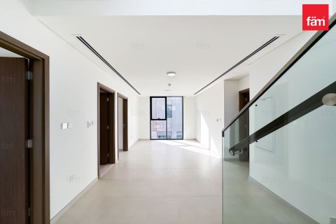 Villa para arrendamento em Dubai, EAU 4 quartos, 510.9 m2 № 689345 - foto 9