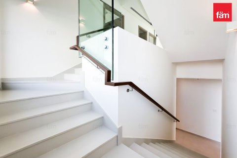 Villa para arrendamento em Dubai, EAU 4 quartos, 510.9 m2 № 689345 - foto 8