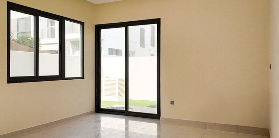 Villetta a schiera a Dubai, EAU 176 mq. № 638305