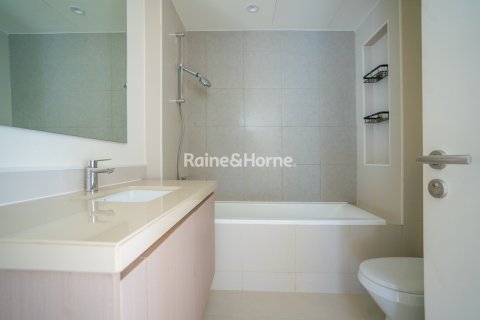 Apartman u Dubai, UAE 3 spavaćih soba, 230.4 m2 Br. 707580 - fotografija 4