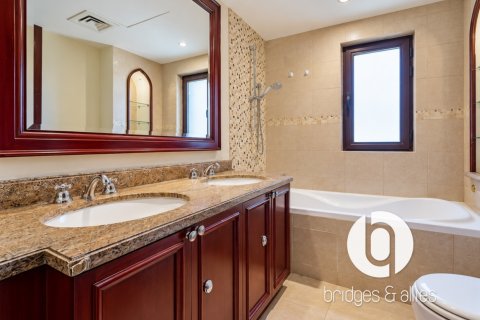 Lägenhet uthyres i Old Town, Dubai, UAE 2 sovrum, 128 kvm Nr. 765894 - fotografi 11
