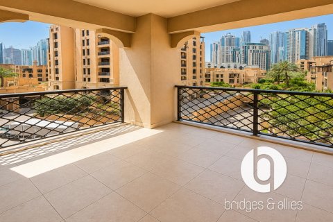 Lägenhet uthyres i Old Town, Dubai, UAE 2 sovrum, 128 kvm Nr. 765894 - fotografi 15