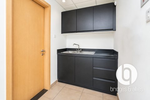 Biuro do wynajęcia w Jumeirah Lake Towers, Dubai, ZEA 104 mkw., nr 765897 - zdjęcie 11