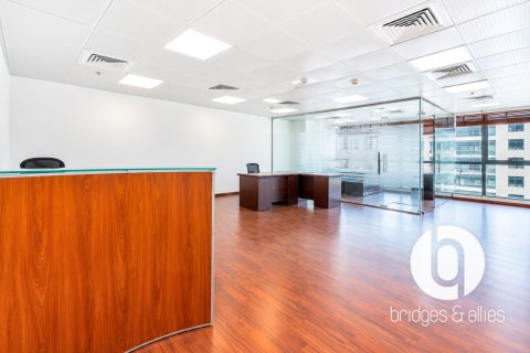 Biuro do wynajęcia w Jumeirah Lake Towers, Dubai, ZEA 104 mkw., nr 765897 - zdjęcie 2