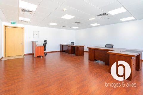 Biuro do wynajęcia w Jumeirah Lake Towers, Dubai, ZEA 104 mkw., nr 765897 - zdjęcie 4