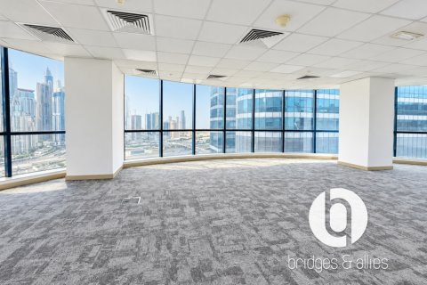 Pejabat di Jumeirah Lake Towers, Dubai, UAE 101 meter persegi № 765892 - foto 3