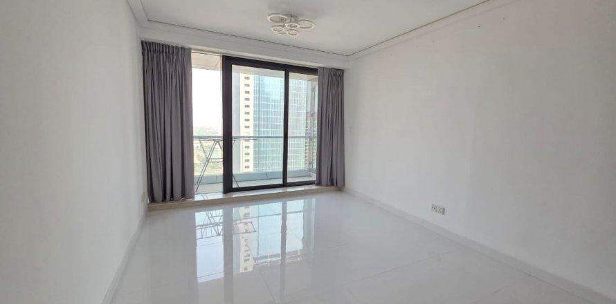 Dubai, UAE의 아파트 침실 2개, 100.6제곱미터 번호 760280