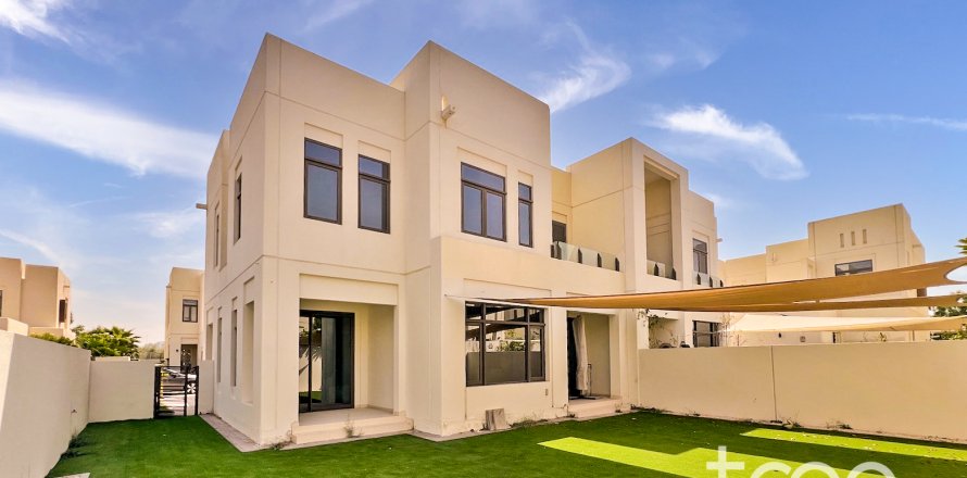 Townhouse in Reem, Dubai, UAE 4 bedrooms, 263.29 sq.m. № 741074