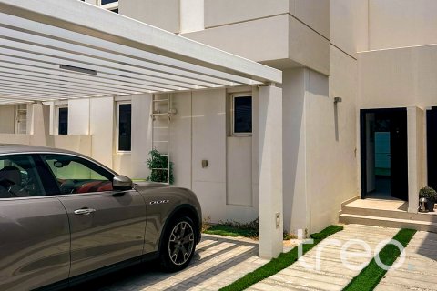 Townhouse în Mudon, Dubai, EAU 3 dormitoare, 142.33 mp.  №741118