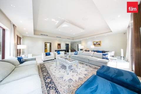 Villa à louer à Al Barsha, Dubai, EAU 5 chambres, 967.2 m2 № 752194 - photo 23