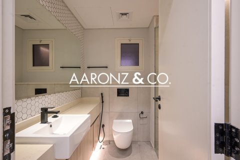 Apartament de închiriat în Jumeirah Village Triangle, Dubai, EAU 3 dormitoare, 190 mp.  №703392 - poză 11