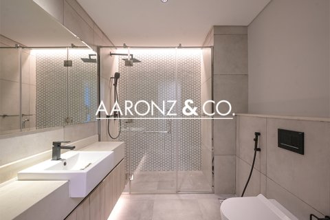 Apartament de închiriat în Jumeirah Village Triangle, Dubai, EAU 3 dormitoare, 190 mp.  №703392 - poză 12