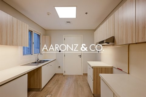 Apartament de închiriat în Jumeirah Village Triangle, Dubai, EAU 3 dormitoare, 190 mp.  №703392 - poză 9
