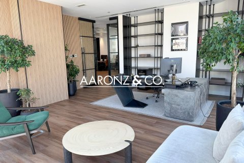 Escritório para arrendamento em Business Bay, Dubai, EAU 281 m2 № 703391 - foto 1