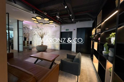 Escritório para arrendamento em Business Bay, Dubai, EAU 281 m2 № 703391 - foto 9
