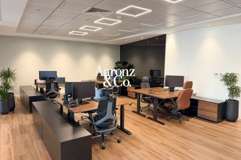 Office til leje i Business Bay, Dubai, UAE 281 kvm № 703391 - foto 2