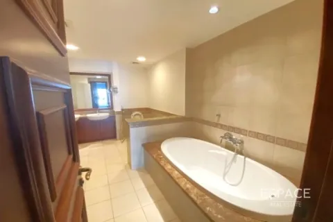 Appartement te huur in Palm Jumeirah, Dubai, VAE 2 slaapkamers, 168 vr.m., nr 661283 - foto 14