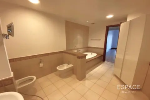 Appartement te huur in Palm Jumeirah, Dubai, VAE 2 slaapkamers, 168 vr.m., nr 661283 - foto 16